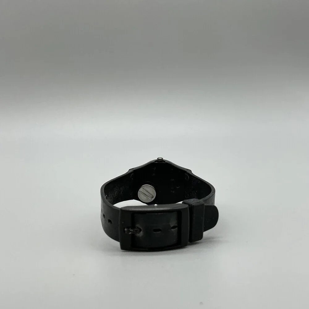 Vintage Swatch Black Magic Womens Watch 25mm Gold Tone Hands Swiss New Battery